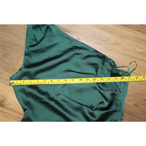 NWT! Sugarlips Belen One Shoulder Satin Ruched Midi Dress Green Women’s M - Picture 5 of 9